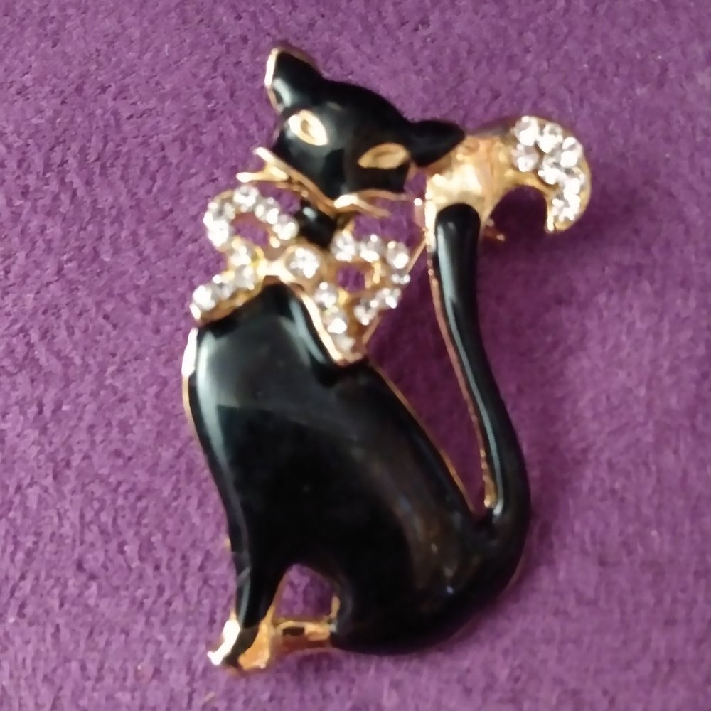 Black & Gold Cat Pin with Rhinestones
